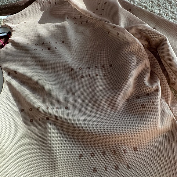 Poster Girl Items - Picture 4 of 6